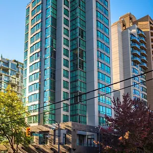 Landis And 3*, Vancouver Canada